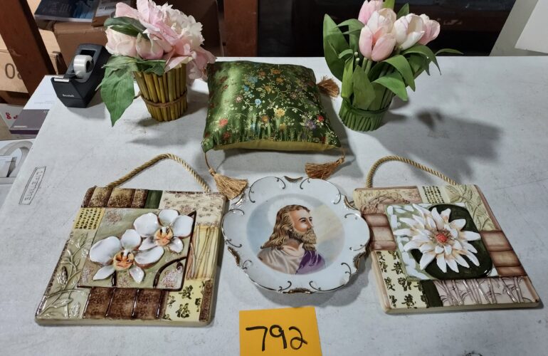 Auctions image thumbnails