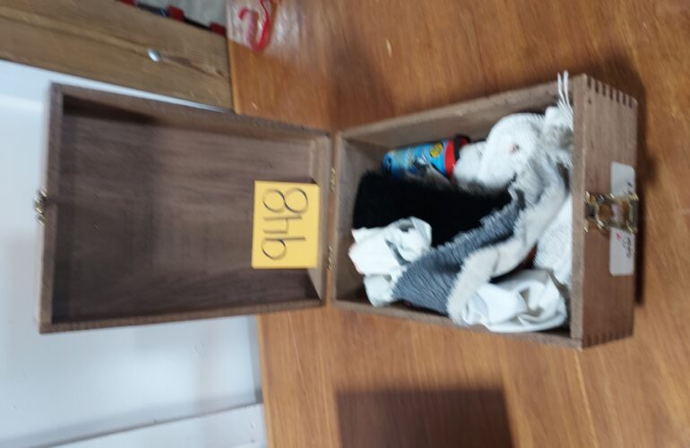 Auctions image thumbnails