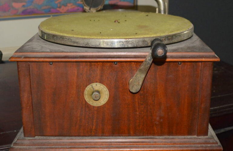 Auctions image thumbnails