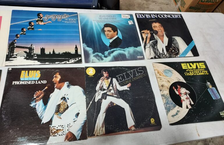 Auctions image thumbnails