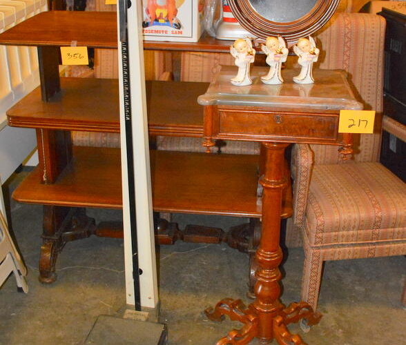 Auctions image thumbnails