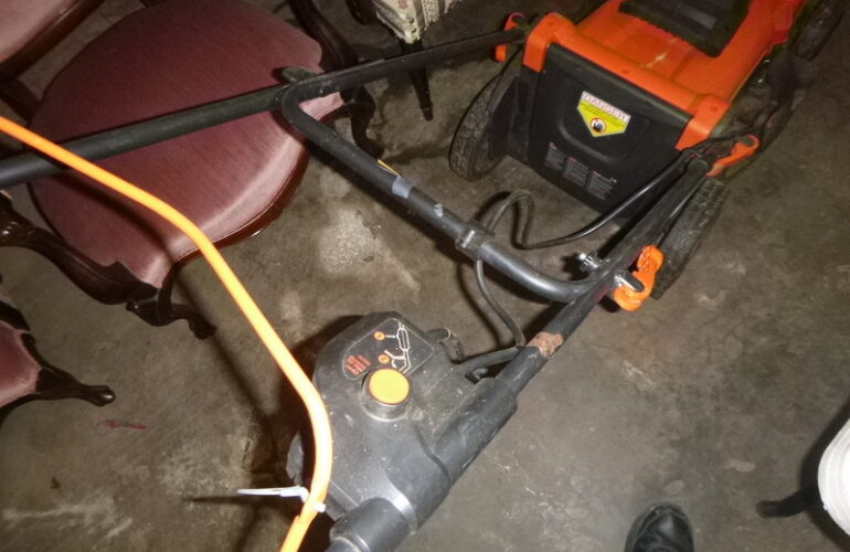 Auctions image thumbnails