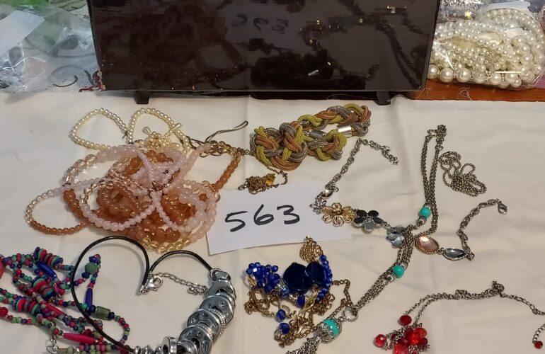 Auctions image thumbnails