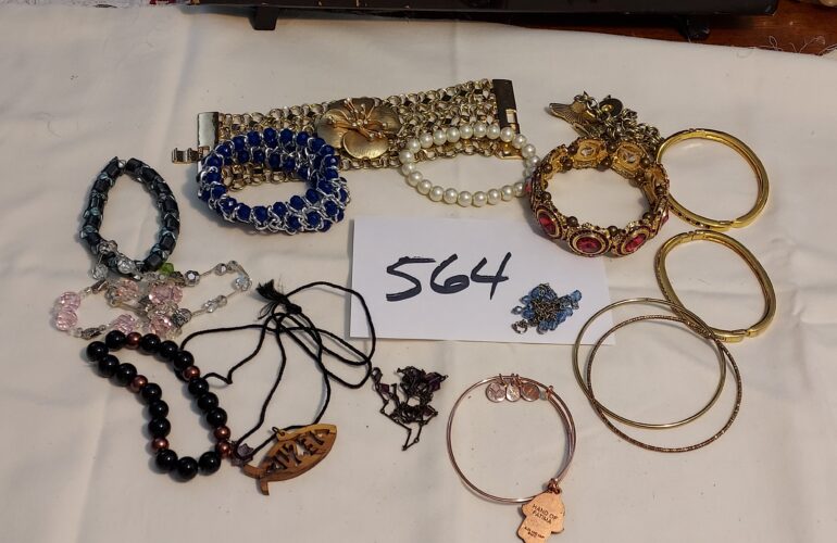 Auctions image thumbnails