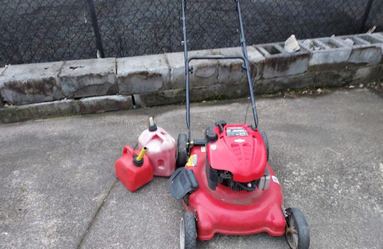 Auctions image thumbnails