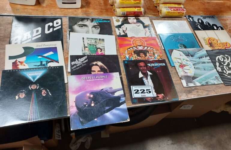 Auctions image thumbnails