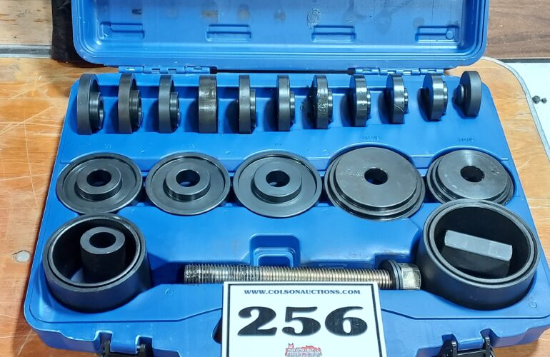 Auctions image thumbnails