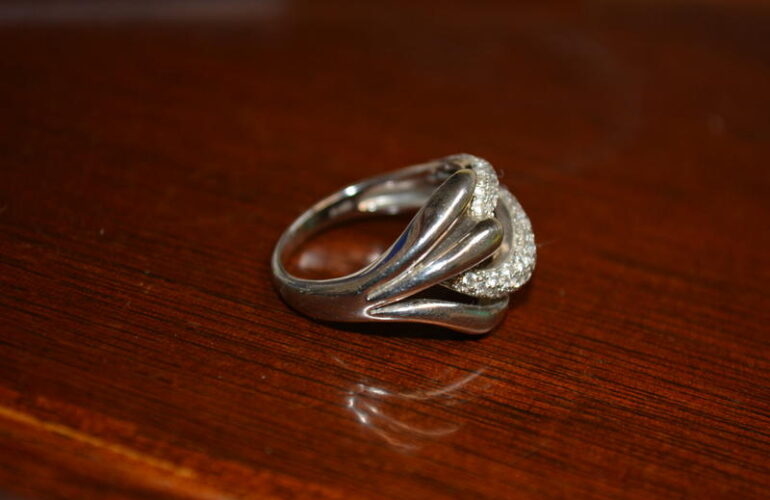 Auctions image thumbnails