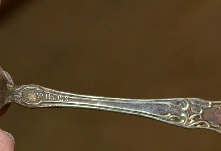 Auctions image thumbnails