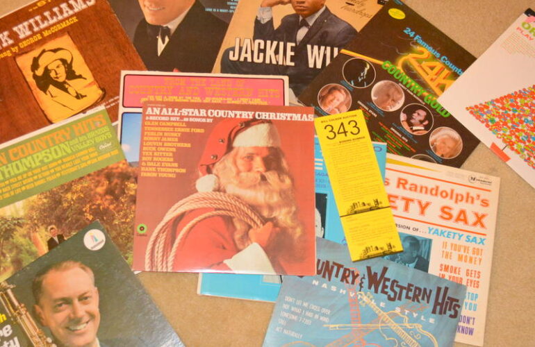 Auctions image thumbnails