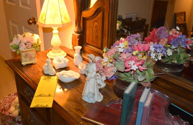 Auctions image thumbnails