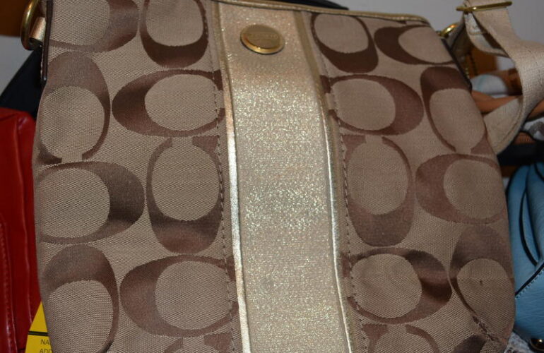 Auctions image thumbnails