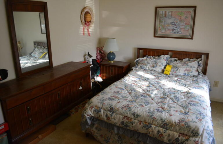 Auctions image thumbnails