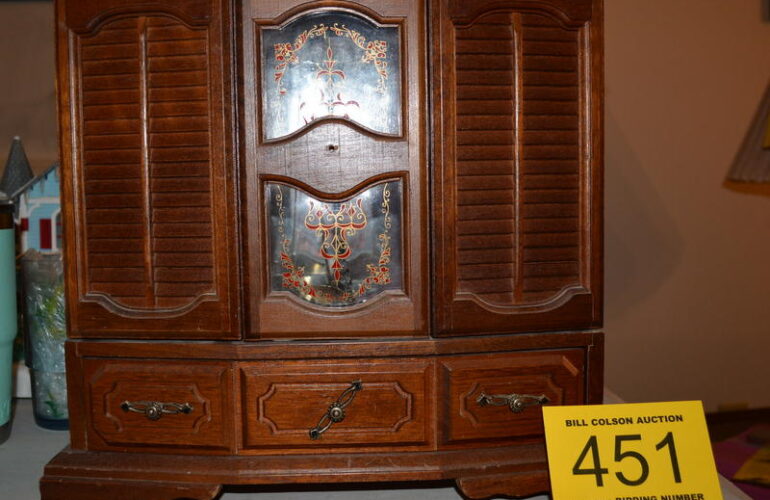 Auctions image thumbnails