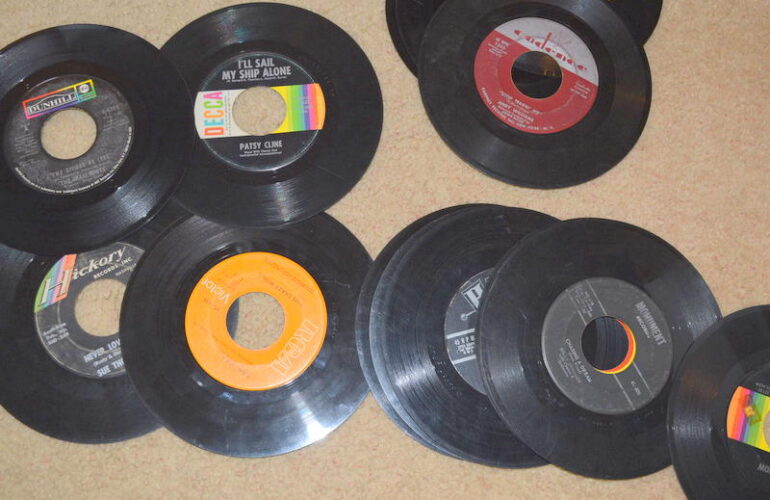 Auctions image thumbnails