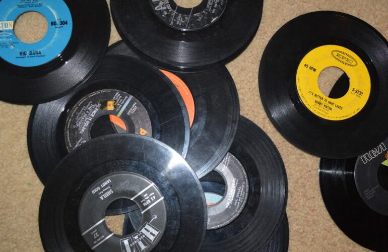 Auctions image thumbnails