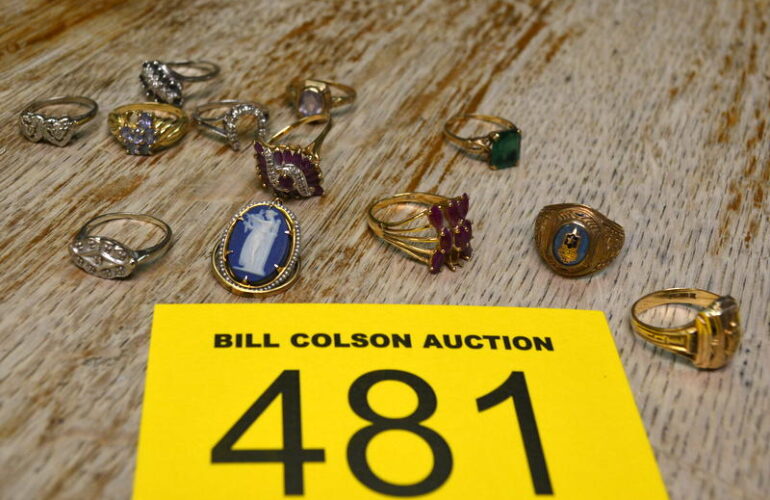 Auctions image thumbnails