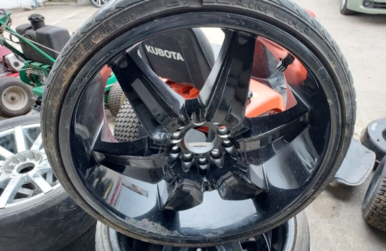 Auctions image thumbnails