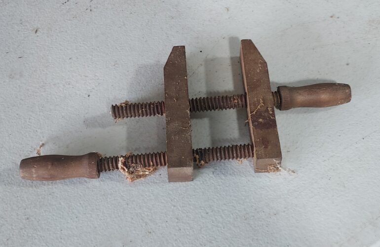 Auctions image thumbnails