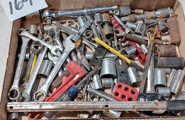 Auctions image thumbnails