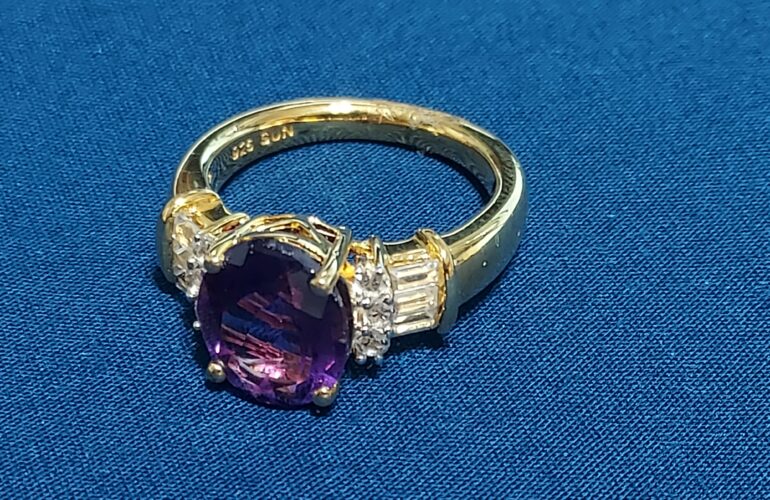 Auctions image thumbnails