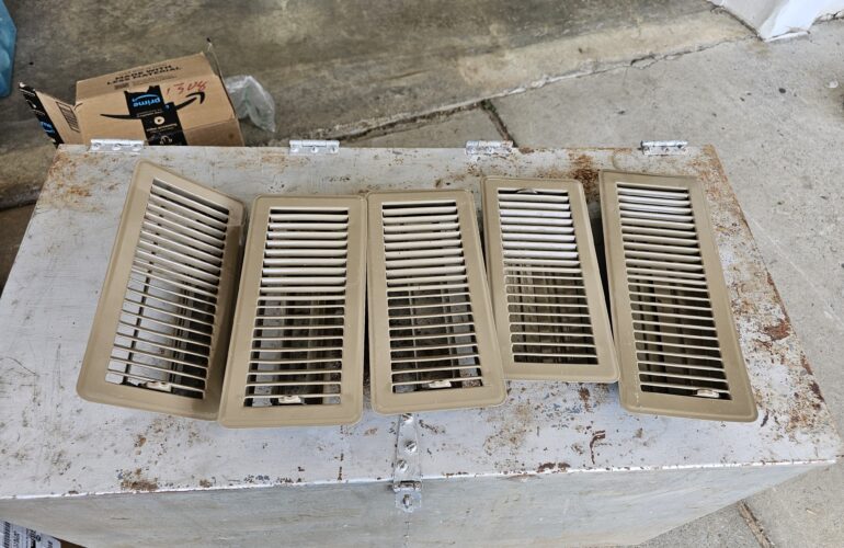 Auctions image thumbnails