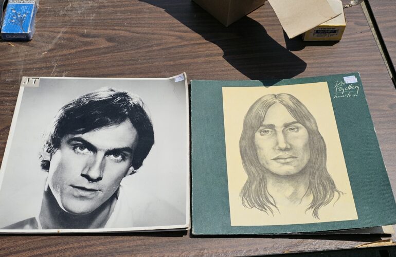 Auctions image thumbnails