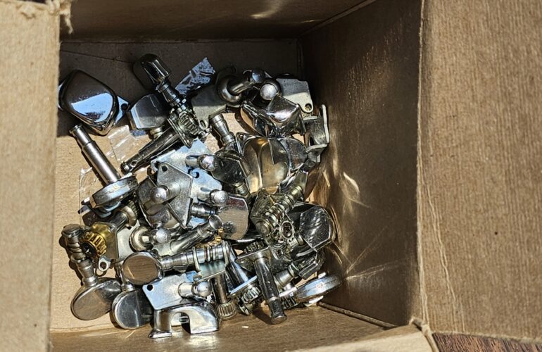 Auctions image thumbnails