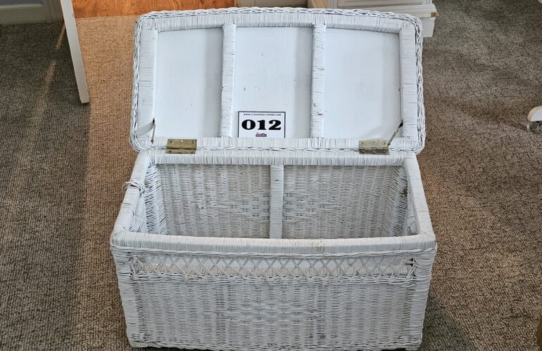 Auctions image thumbnails