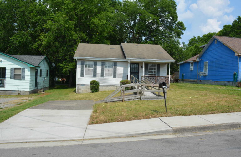 Auctions image thumbnails