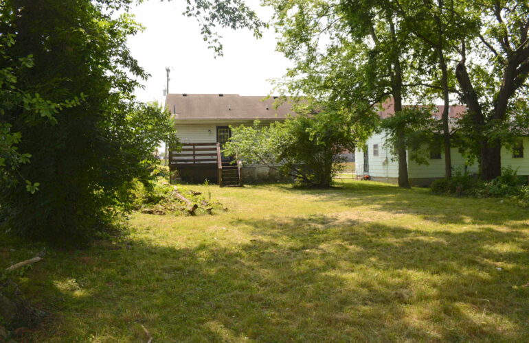 Auctions image thumbnails