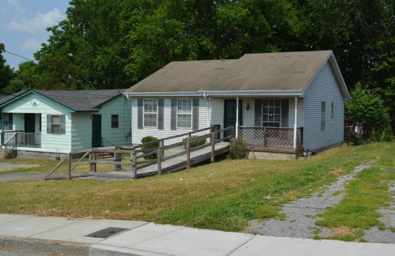 Auctions image thumbnails