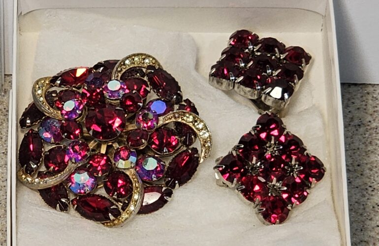 Auctions image thumbnails