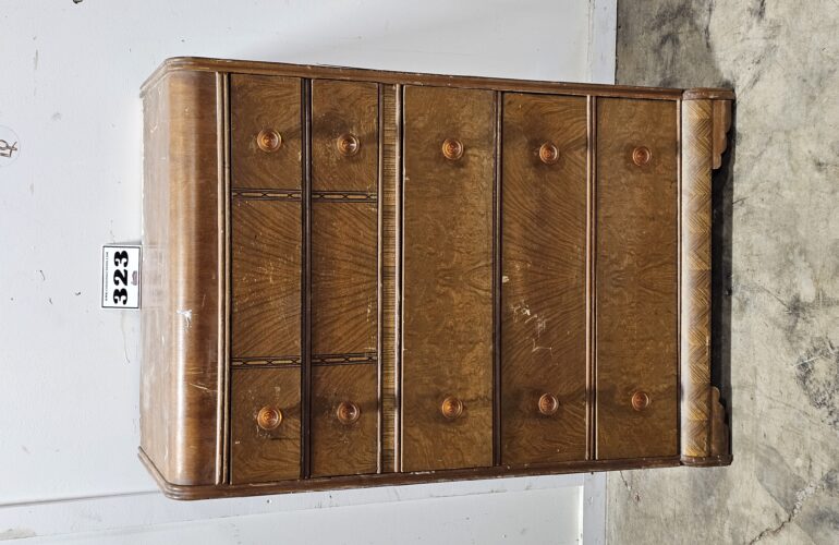 Auctions image thumbnails