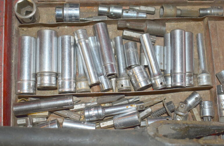 Auctions image thumbnails