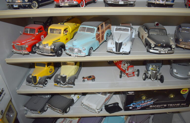 Auctions image thumbnails