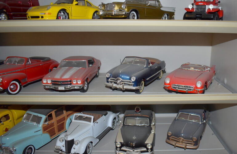 Auctions image thumbnails