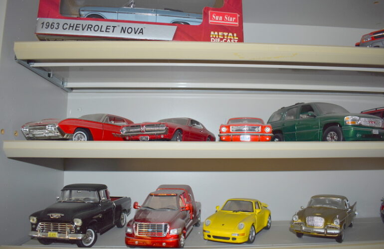 Auctions image thumbnails