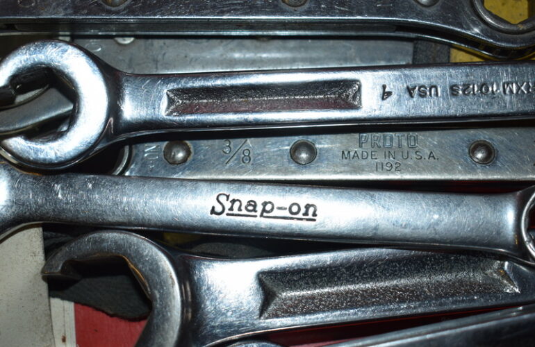 Auctions image thumbnails