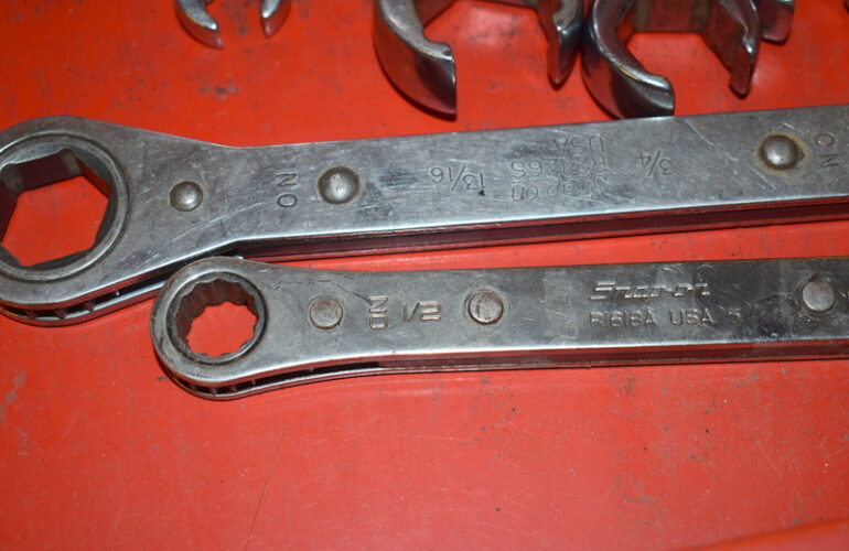 Auctions image thumbnails