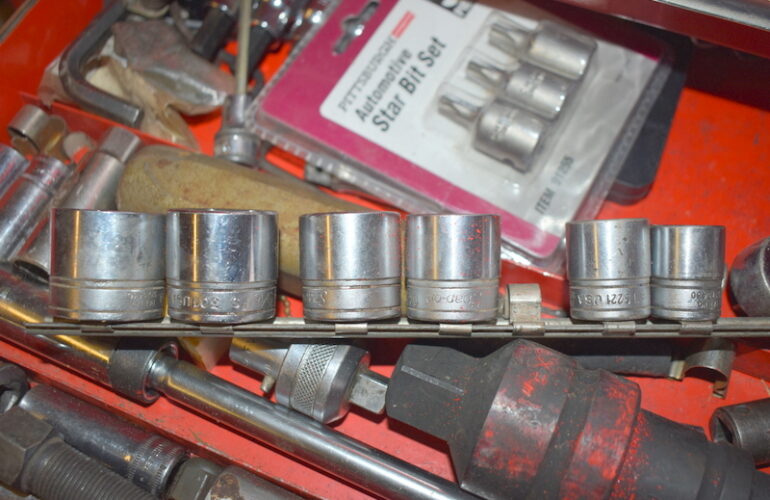 Auctions image thumbnails