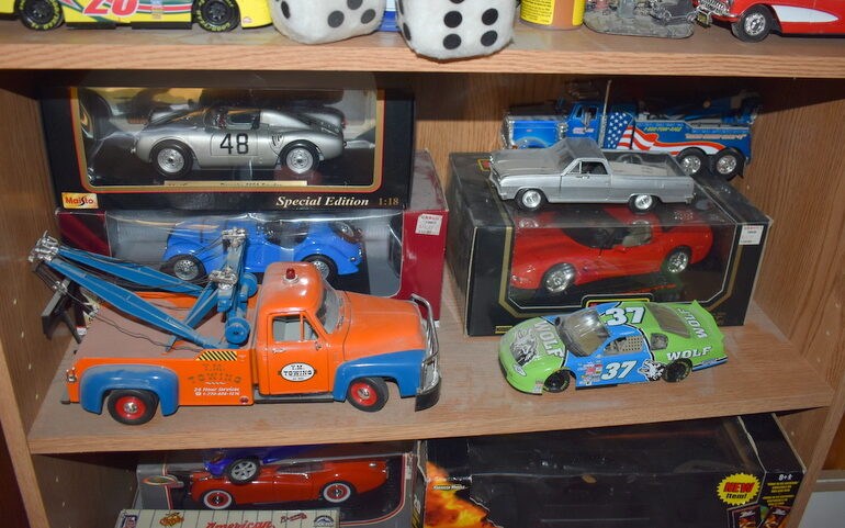 Auctions image thumbnails