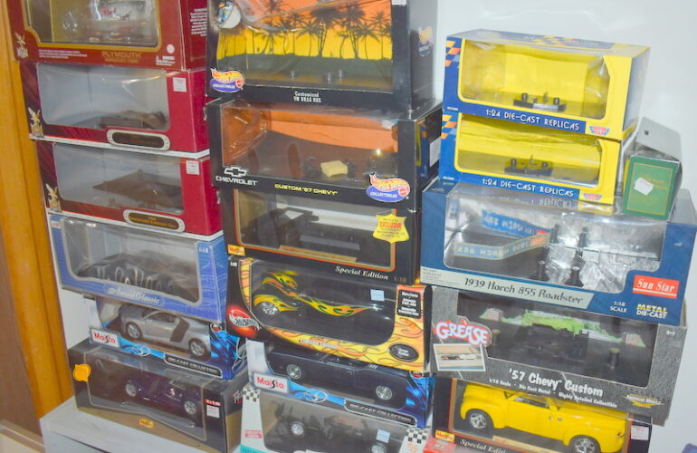 Auctions image thumbnails