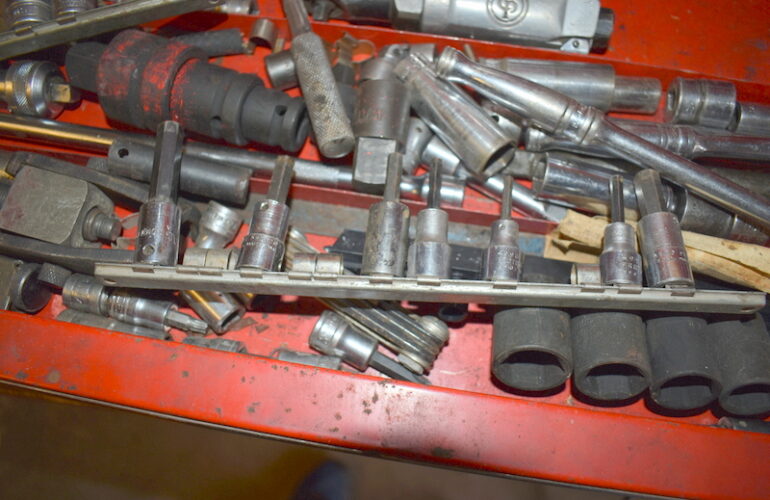 Auctions image thumbnails