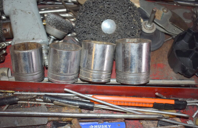 Auctions image thumbnails