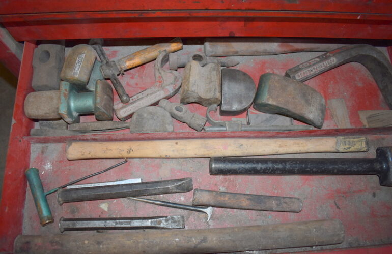 Auctions image thumbnails