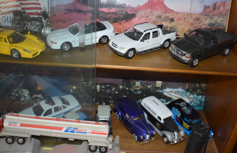 Auctions image thumbnails