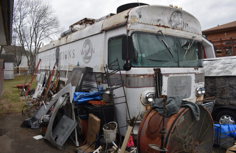 Auctions image thumbnails