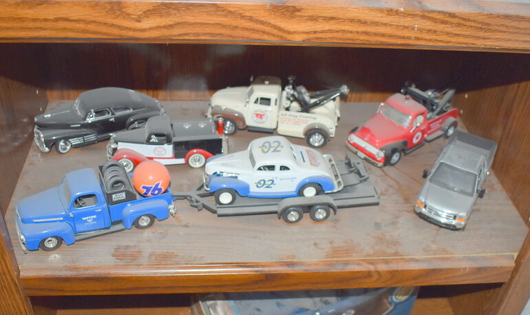 Auctions image thumbnails