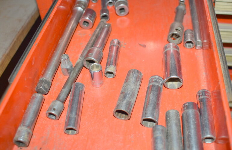 Auctions image thumbnails